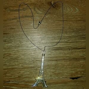 Chic Eiffel Tower Pendant Necklace